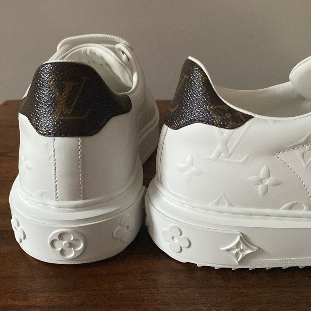 LOUIS VUITTON Time Out Sneakers